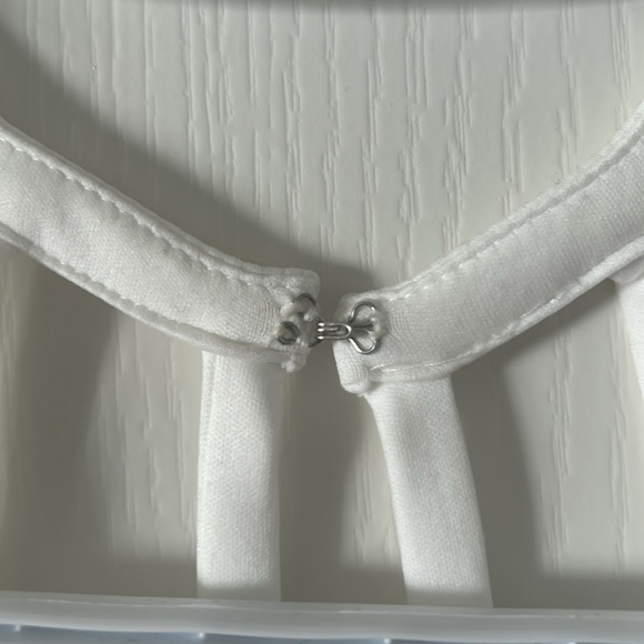 Guess white halter dress - Picture 5 of 7